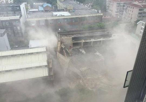 上海长宁区改建厂房坍塌--建筑人需注意这些！